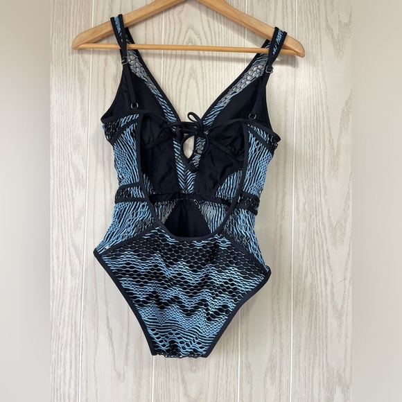 Becca by Rebecca Virtue Reveal Plunge One-Piece Color Blue/Black Size SP EUC - Picture 5 of 6